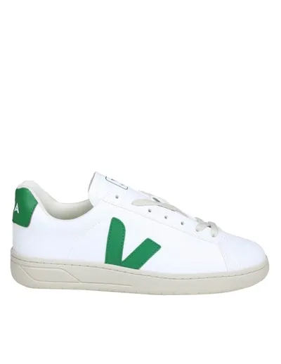 Veja Urca Sneaker In White