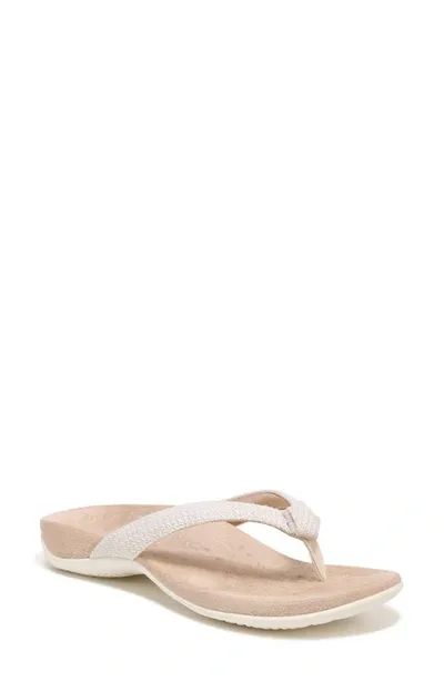 Vionic Mattie Flip Flop In Cream