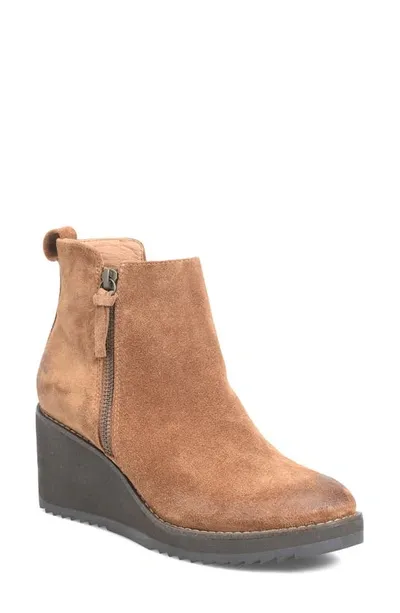 Söfft Emeline Waterproof Wedge Bootie In Havana Brown