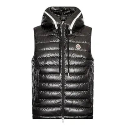 Moncler Akaishi Quilted Down Vest In Black