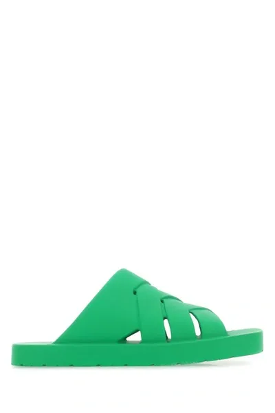 Bottega Veneta Intrecciato-rubber Sandals In Green