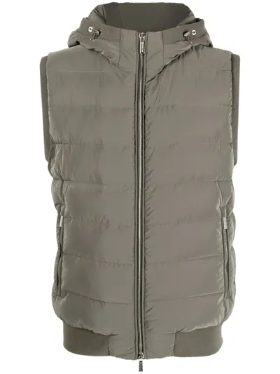 Moorer Hooded Padded Gilet In Grün