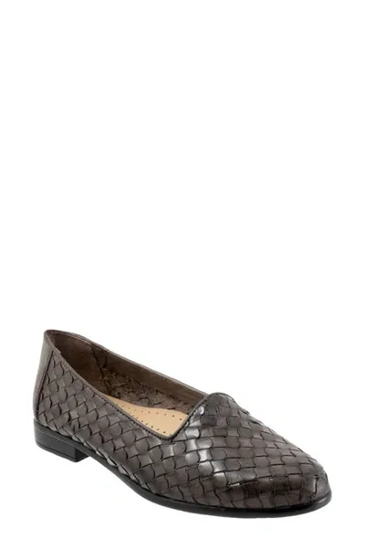 Trotters Lizette Loafer In Dark Grey