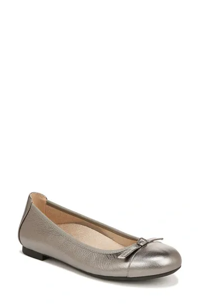 Vionic Amorie Cap Toe Ballet Flat In Silver