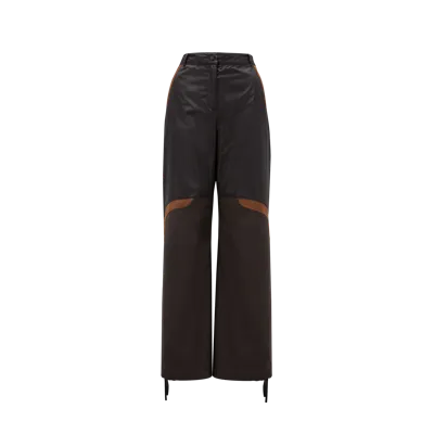 Moncler Collection Pantalon En Nylon In Brown