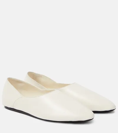 Jil Sander White Leather Ballerina Shoes In Beige