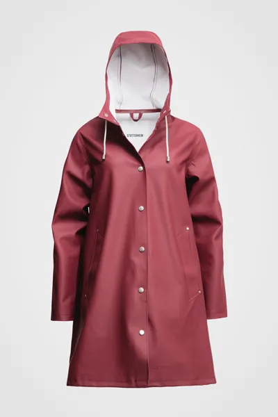 Stutterheim Mosebacke Raincoat In Burgundy