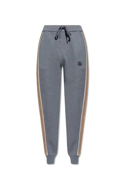 Moncler Logo Patch Drawstring Sweatpants In Grey