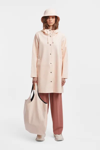 Stutterheim Mosebacke Raincoat In Peach