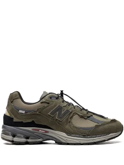 New Balance 2002  Lifestyle Sneakers In Green