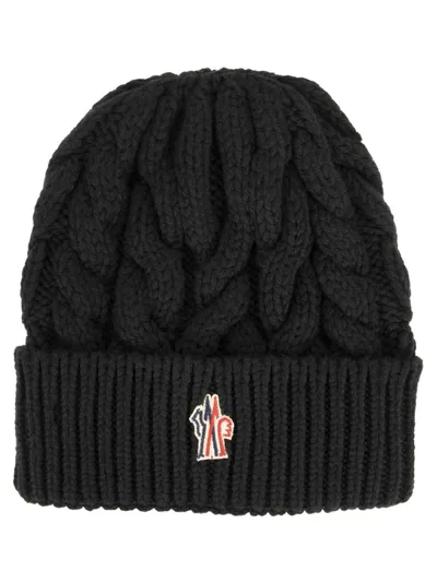 Moncler Grenoble Logo Embroidered Knitted Beanie In Black