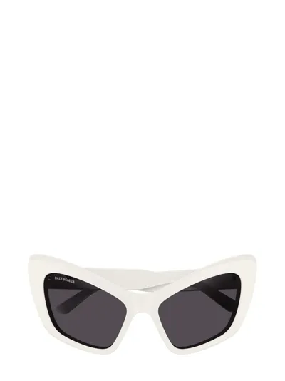 Balenciaga Eyewear Monaco Cat In White