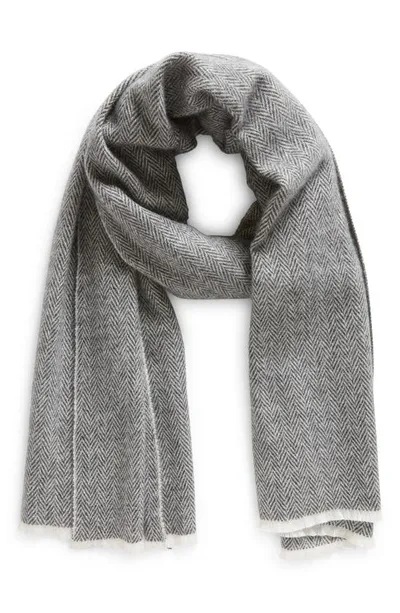 Vince Herringbone Cashmere Fringe Scarf In Heather White Black