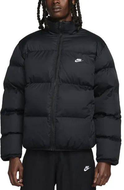 Nike Club Water Repellent Primaloft® Insulated Puffer Jacket In White/black