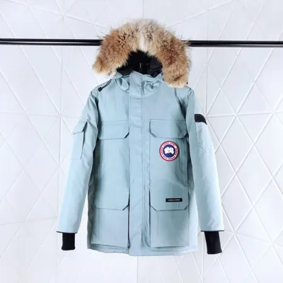 Pre-owned Canada Goose Green Down Jacket Keep Warm In Winter With A Hood.