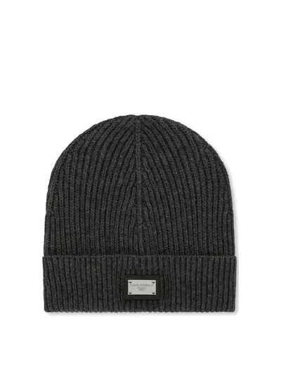 Dolce & Gabbana Logo-patch Knitted Beanie Hat In Black