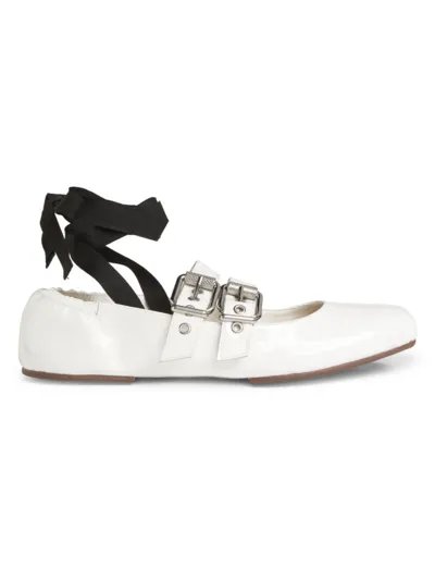 Schutz Raika Flat In White