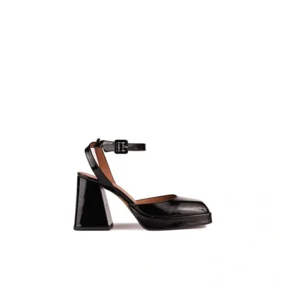 Angel Alarcon With Heel In Black