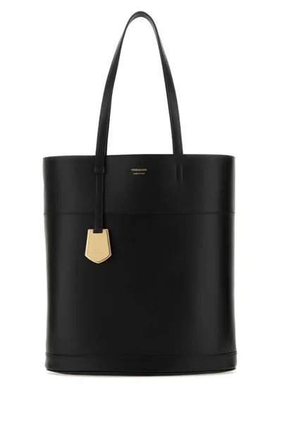 Ferragamo Salvatore  Logo Printed Tote Bag In Black