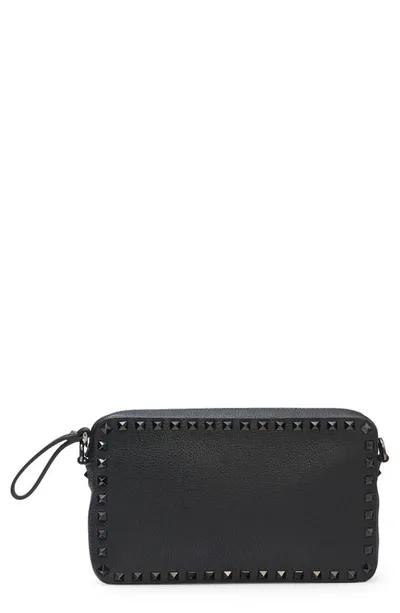 Valentino Garavani Rockstud Grainy Leather Crossbody Bag In Black