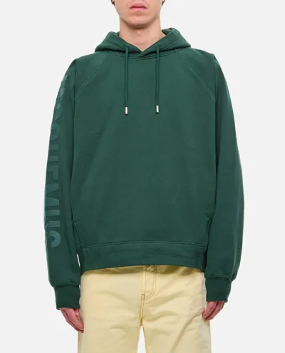 Jacquemus Le Hoodie Typo Cotton Sweatshirt In Green