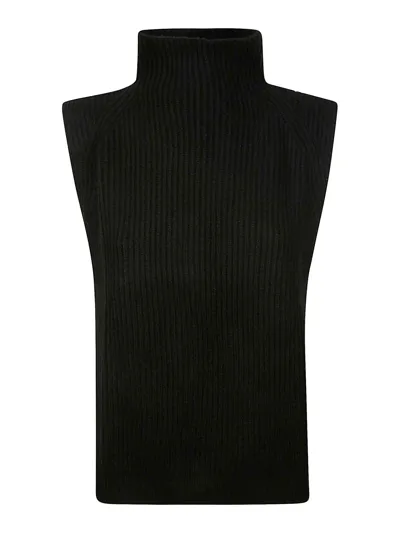 Kujten Ribbed Waistcoat In Black