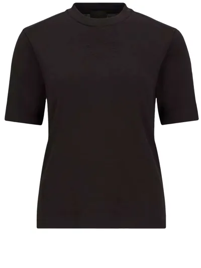 Moncler Logo T-shirt In Black