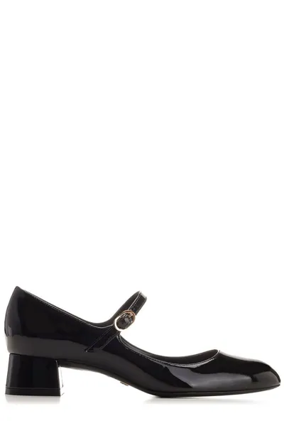 Stuart Weitzman Vivienne Round Toe Pumps In Black