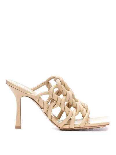 Bottega Veneta Leather Sandals In Beige