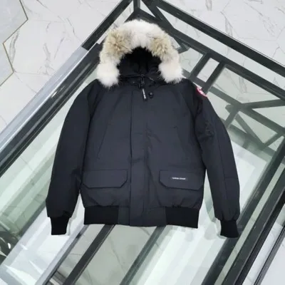 Pre-owned Canada Goose Herren Daunenjacke Keep Warm In Winter With A Hood ()de In Schwarz