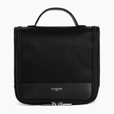 Le Tanneur Fold-out Zipped Gaspard Toiletry Bag In Black