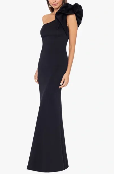 Betsy & Adam Women's One-shoulder Scuba Crepe Gown In Black