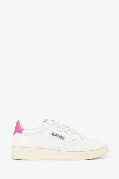 Autry 01 Low Sneakers In White Leather