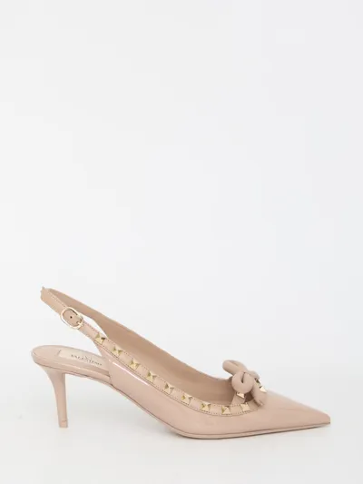 Valentino Garavani Rockstud Bow Slingback Pumps In Beige