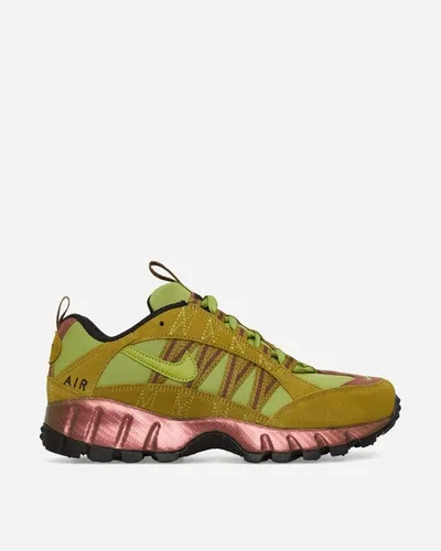 Nike Air Humara Sneakers Pacific Moss In Gold