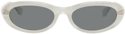 Bonnie Clyde Silver Groupie Sunglasses In Silver/black