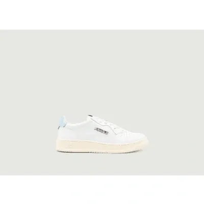 Autry Medalist Low Sneakers In White