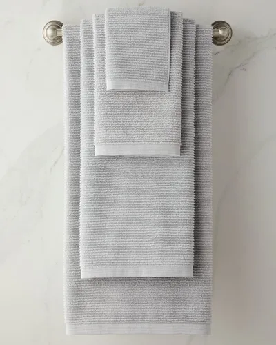 Matouk Aman Hand Towel In Pool