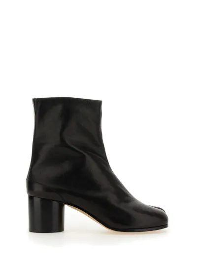 Maison Margiela Tabi Boot In Black