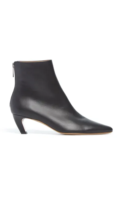 Gabriela Hearst Clayton Leather Ankle Boots In Black