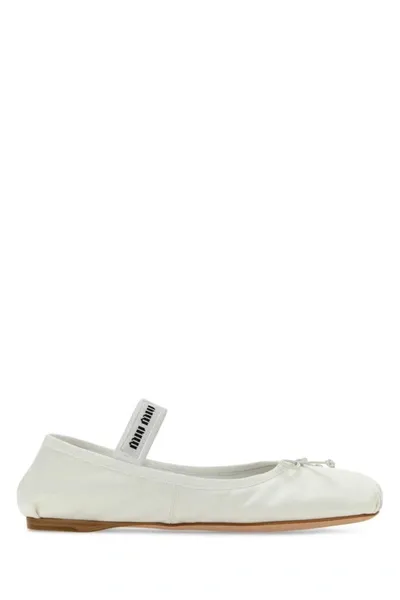 Miu Miu Bow In White