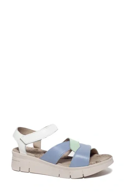 Cloud Ivey Peep Toe Sandal In Combo Higo