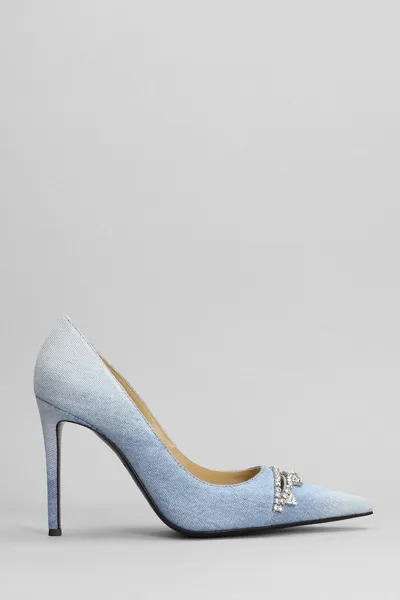 Area Pumps In Blue Denim