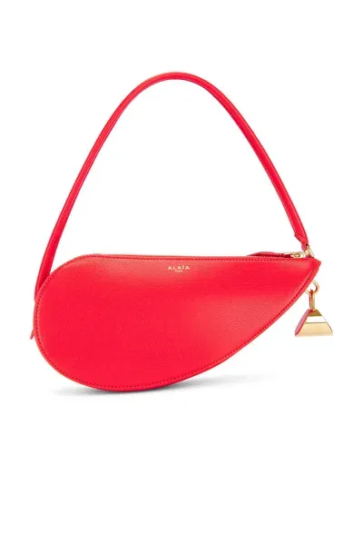 Ala?a Le Demi-coeur Bag In Rouge Vif