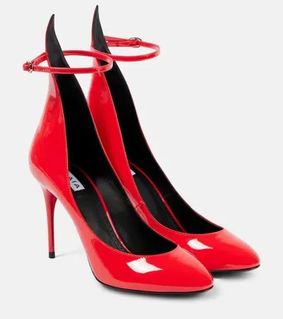 Alaïa Decollete Patent Leather Pumps In Red