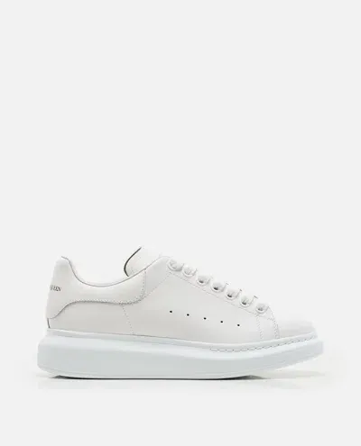 Alexander Mcqueen 45mm Larry Leather Sneakers In White