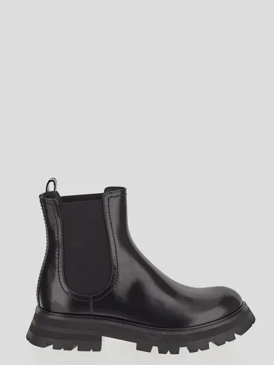 Alexander Mcqueen Boots In Black