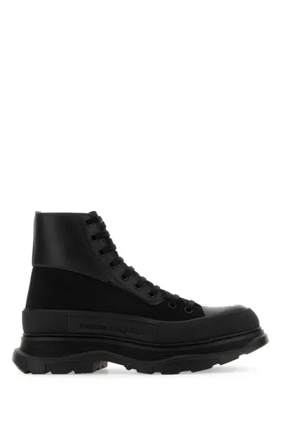 Alexander Mcqueen Lace-ups In Black