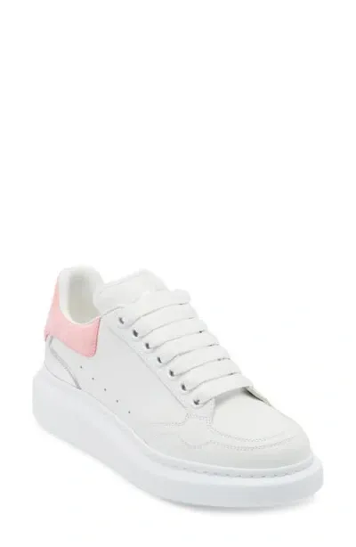 Alexander Mcqueen Oversize Platform Sneaker In Weiss