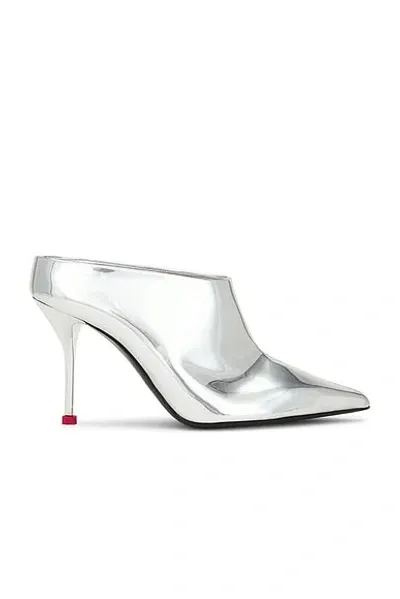 Alexander Mcqueen Thorn Metallic Stiletto Mule Pumps In 8166 Silverlust R